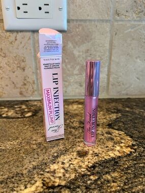 Too Faced Lip Injection Maximum Plump Gloss - Light Pink